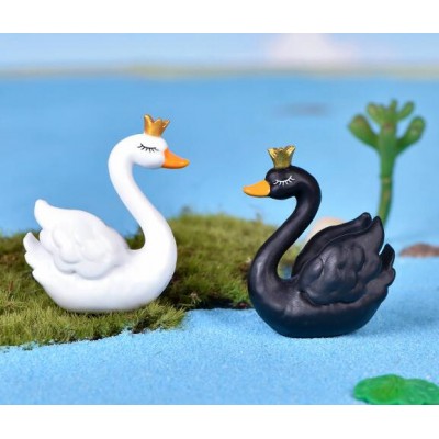 white and black color crown mini figurines wedding couple figurines souvenirs swan figurine